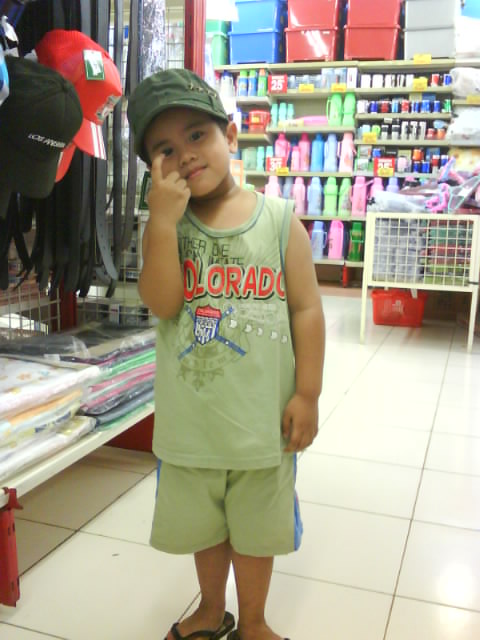 Now searching: Little brother for happy shopping (lol)