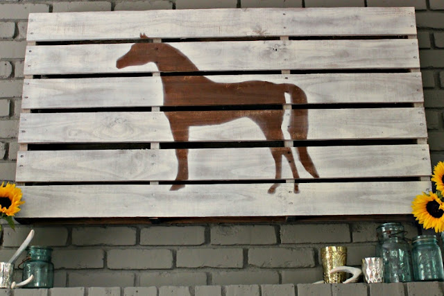 Modern + Rustic Fall Mantel {with step-by-step details on creating the horse pallet}