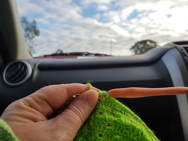 how to crochet granny square blanket