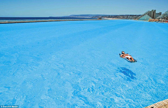 The Crystal Lagoon, Kolam Renang Terluas Hingga Anda Bisa Berlayar 