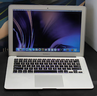 Jual Macbook Air Core i5 Mid2012 13-Inchi Second