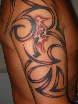 tribal tattoo,hand tattoo