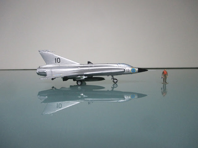 1/144 Saab 35 Draken diecast metal aircraft miniature