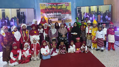 Lucunya Aksi 37 Bocil Ramaikan Lomba Model Cilik HUT RI ke-77 di Segedong