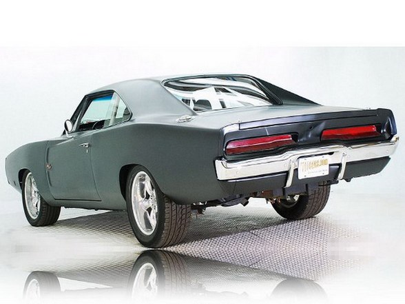 Today I'm going to add some car pictures of The 1970 Dodge Charger RT