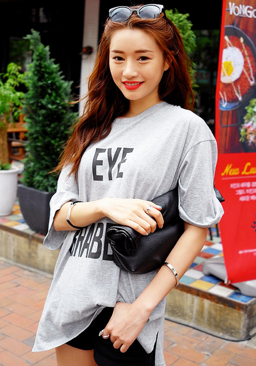 Simple and Basic English Print T-Shirt