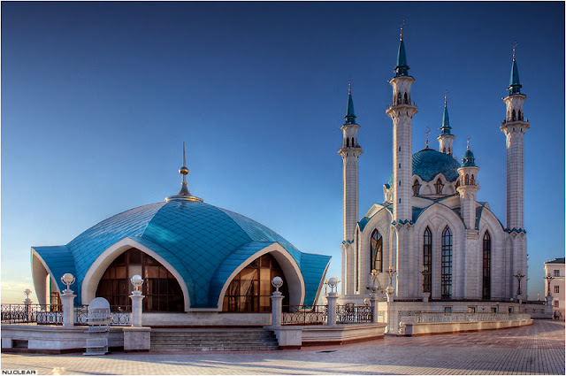 Hasil gambar untuk Masjid Kul Sharif