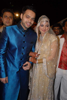 More Ayesha & Farhan reception pics