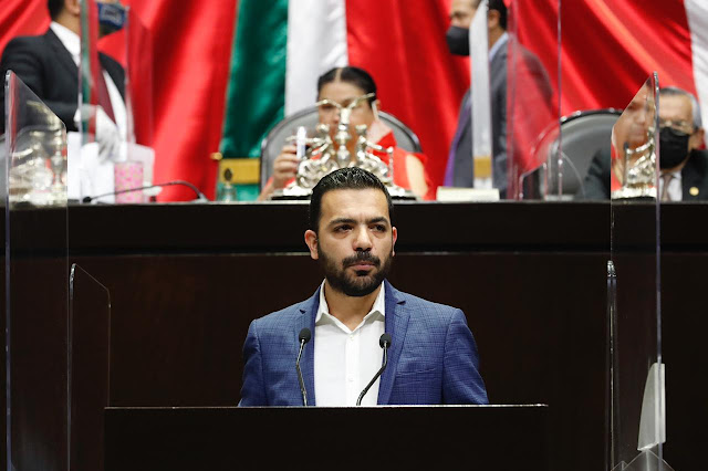 Presenta José Elías Lixa moción suspensiva al dictamen que expide las leyes secundarias de la reforma judicial