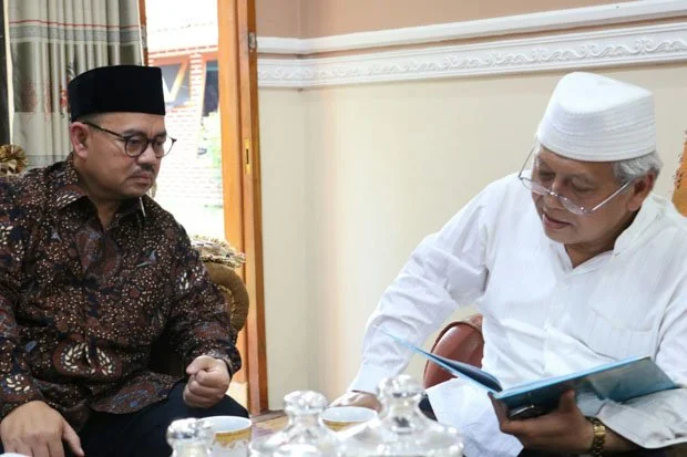 Pesan Kiai Sepuh Minta Sudirman Said Jaga Madrasah Diniyah