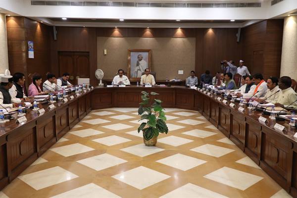 मध्यप्रदेश क्षमता निर्माण नीति-2023 का अनुमोदन मुख्यमंत्री श्री चौहान की अध्यक्षता में हुई मंत्रि-परिषद की बैठक