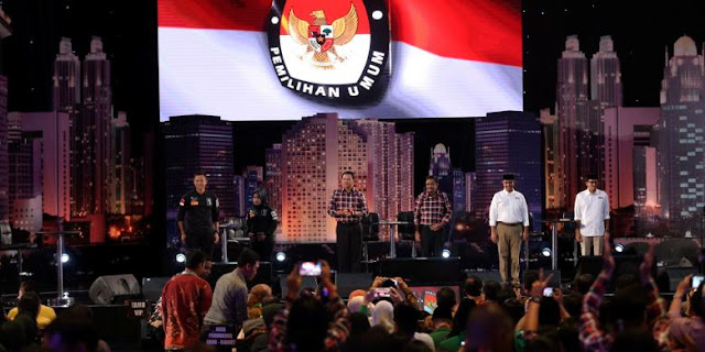 Ini Pertanyaan Ahok Pada Agus Saat Debat Pertama