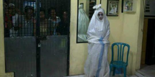 Pin Gambar Hantu Pocong Benar 5jpg on Pinterest