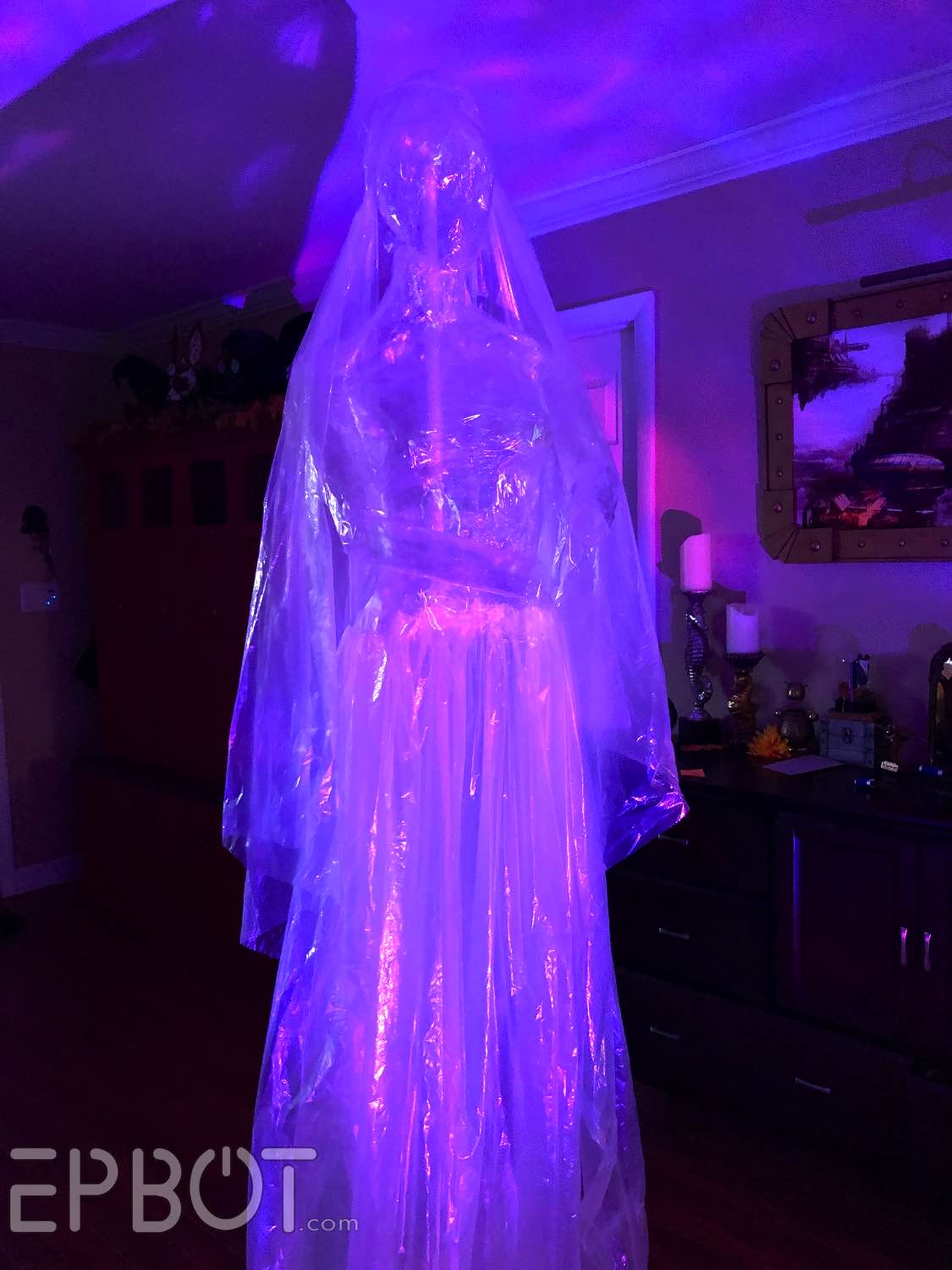 Headless Bride From Duct Tape : 10 Steps (with Pictures) - Instructables