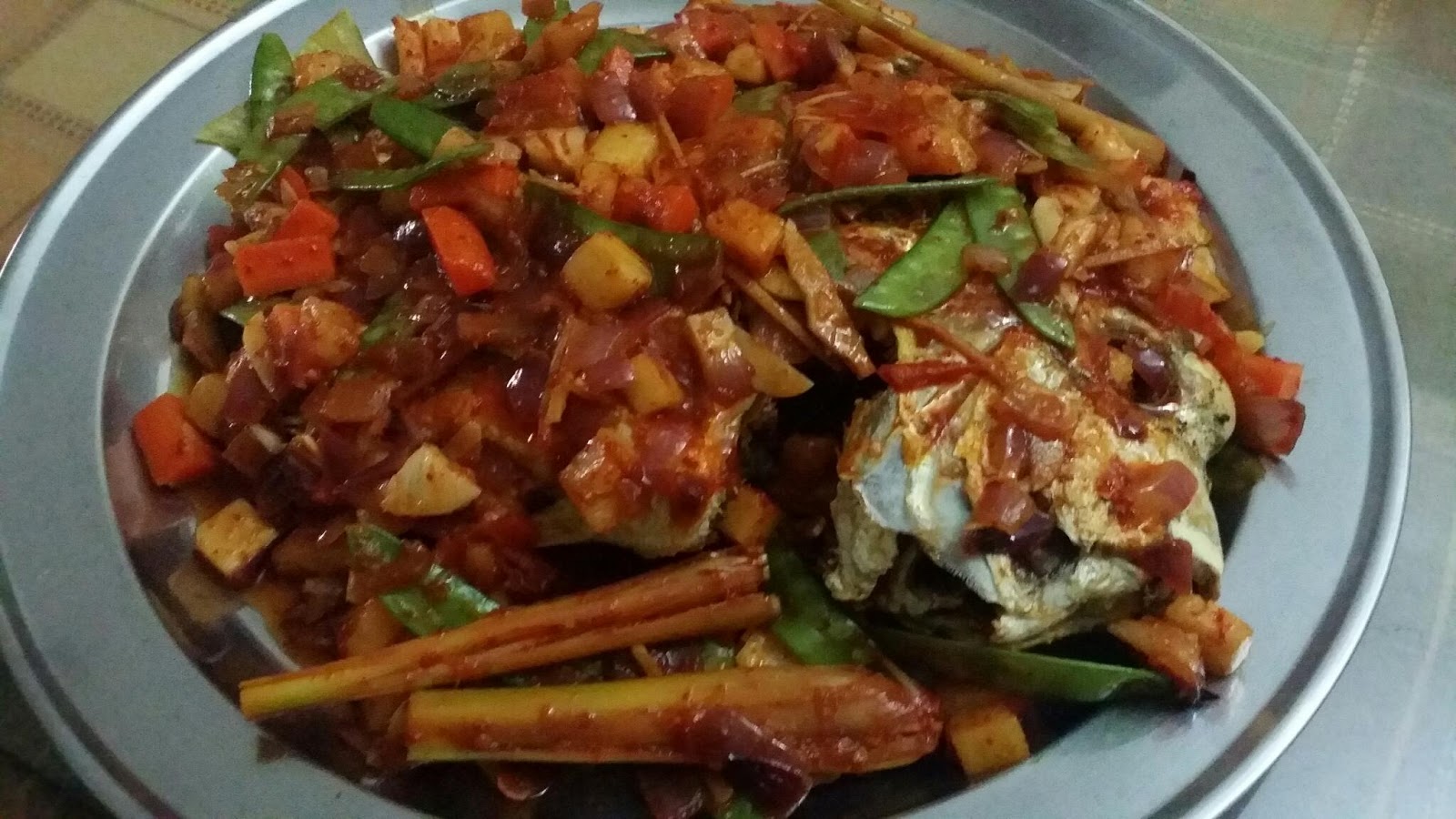 ZULFAZA LOVES COOKING: Ikan daun baru masak sweet sour