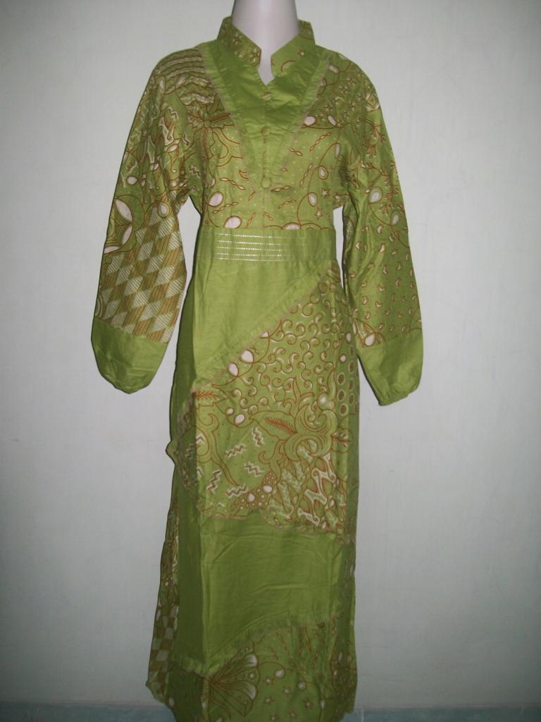 Baju Batik Muslimah Modern – Abaya/Gamis Batik Model Terbaru