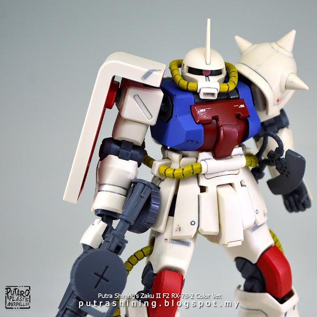 HGUC 1/144 Zaku II F2 RX-78-2 Color Ver. by Putra Shining