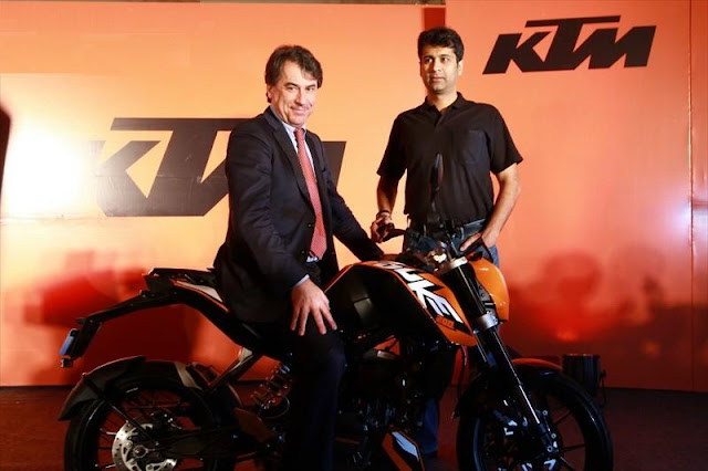 Stefan Pierer and Rajiv bajaj during Duke200 launch