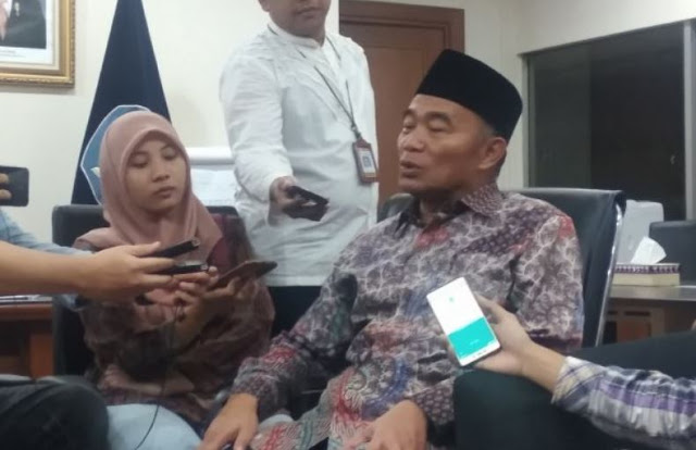 Kontroversi Rencana Impor Guru, Ini Penjelasan Mendikbud  