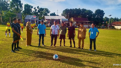 Wakil Bupati Bulukumba H.A.Edi Manaf Membuka Turnamen Sepak Bola Bupati Cup I Zona Gantarang