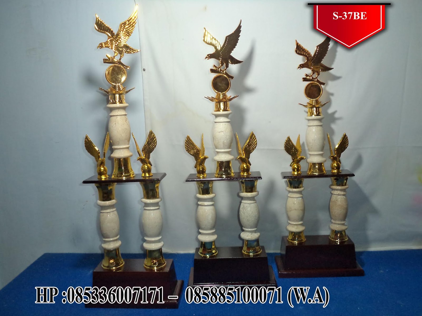 Pengrajin Piala  Trophy Tulungagung Surabaya Piala  Trophy 