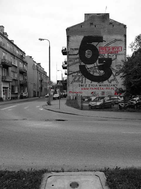 Mural 63 dni z życia Warszawy
