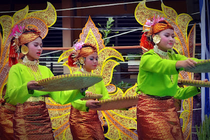 Tari Panen Sumatera Barat