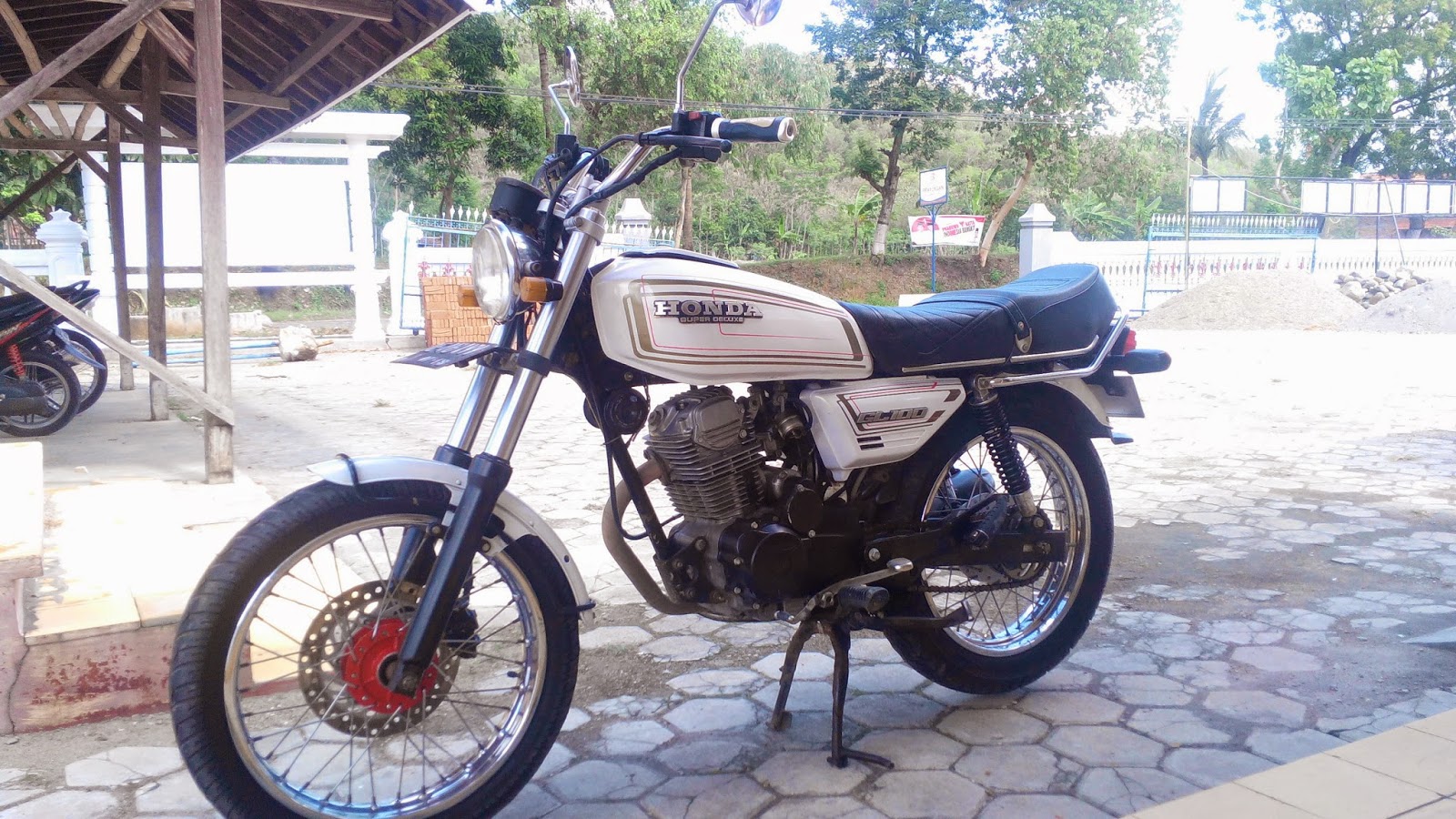 Pedeoke5758 Honda GL 100 MODIFIKASI