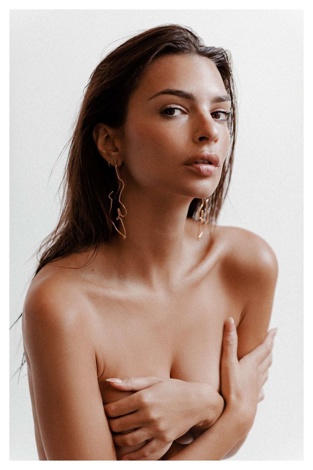 Emily Ratajkowski topless model photoshoot