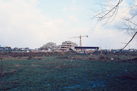 Pierre Bruyelle 1975-12 Flers-Bourg, rue devant l'emplacement de la future école Chopin Pyramides du lac – Château, déc. 75