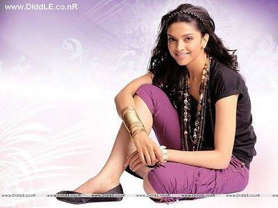 13. Deepika Padukone Hairstyle And Dress