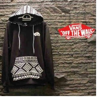 Jaket Sweater Vans Batik Hitam Bahan Fleece