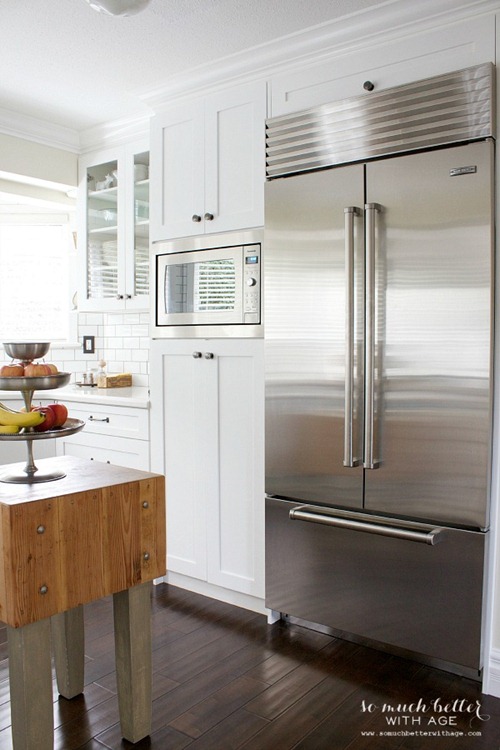 white kitchen white subway tile