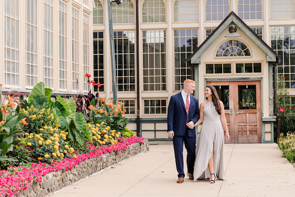 Rawlings Conservatory Engagement Session photographed by Heather Ryan Photography