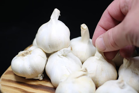 garlic for pimples