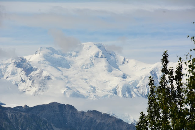 Kennicott Glacier Lodge Mount Blackburn