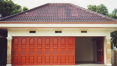 model pintu garasi minimalis terbaru