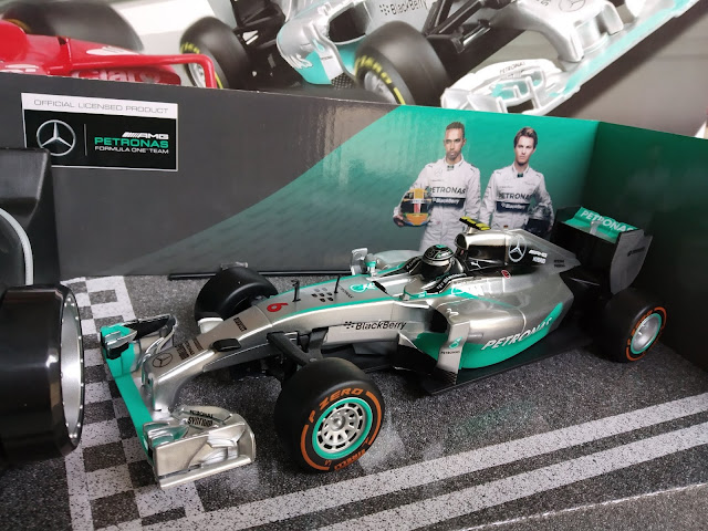 MERCEDES AMG F1 Maisto Tech 1 24