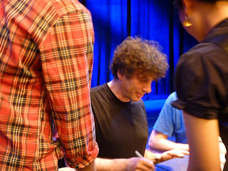 Neil Gaiman signing