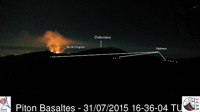 L'éruption du volcan Piton de la Fournaise très visitée, 31 juillet 2015