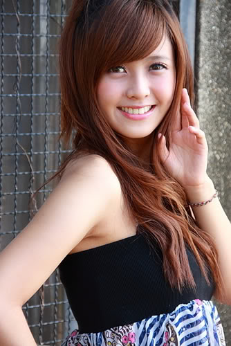 Taiwanese Celeb Model Lin Yingzhen