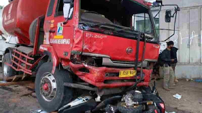 Kecelakaan Maut Jl.Raya Transyogi, Cibubur 10 Korban Tewas, 5 korban Luka Luka. 