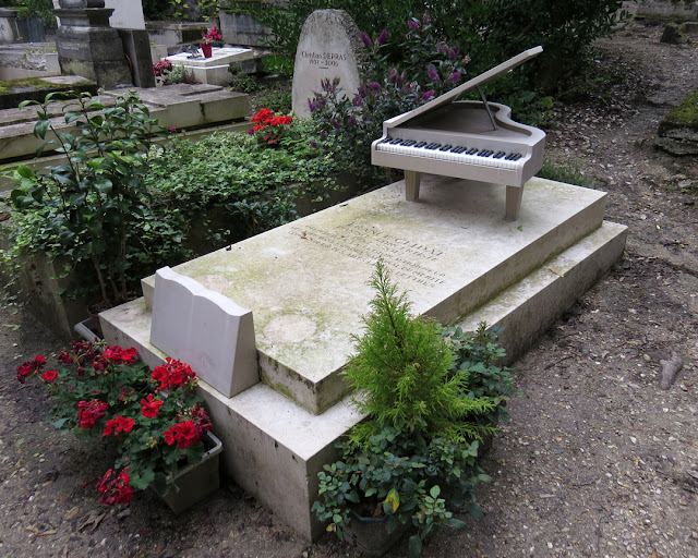 Grave of France Clidat, Père Lachaise Cemetery, Paris