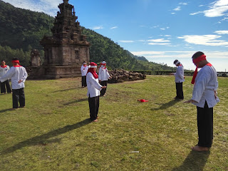 Perguruan Pencak Silat Beladiri Tangan Kosong Merpati Putih