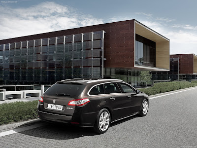 Peugeot 508 2011 saloon car