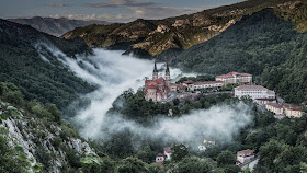 http://webcamsdeasturias.com/asturias/oriente/cangas-de-onis/covadonga/covadonga/80/