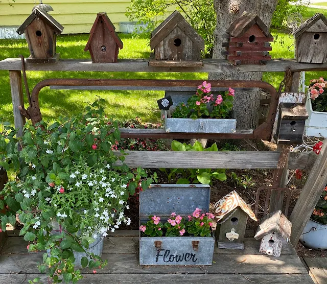 2020 SPRING PLANTING Junk Garden Tour #junkgarden #rusticgarden #annuals #perennials #gardentour