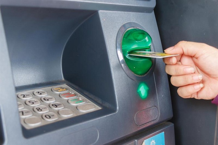 Hati-hati! Ini Modus Baru Kejahatan di ATM, Bikin Uang Kita Nempel dan Tak Bisa Keluar