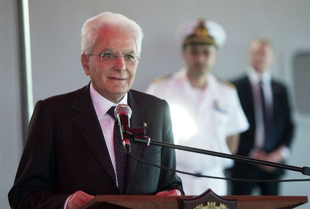 Mattarella: "L'Italia sostiene i Marò"