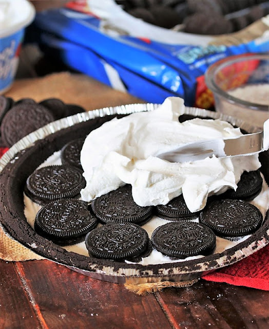 How to Make Ridiculously Easy Oreo Pie Image